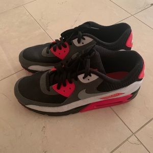 Nike Men’s Air Max 90